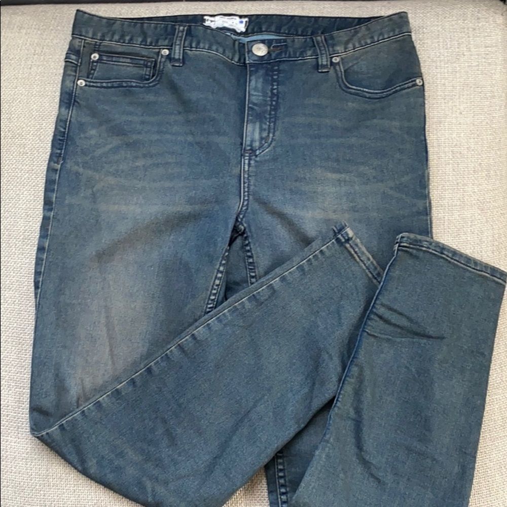 NWOT Free People Blue Skinny Jeans Size 30